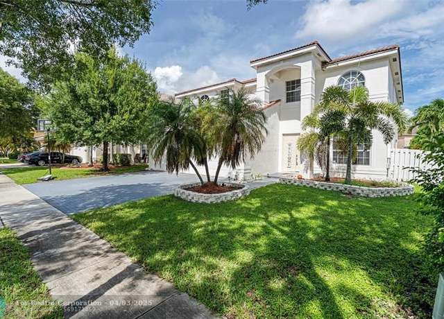 Property at 2165 SW 166th Ave, Miramar, FL 33027, 6 beds, 4 baths