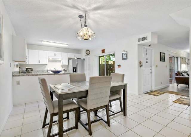 Property at 2171 SW 90th Ave Unit c-8, Davie, FL 33324, 2 beds, 2.5 baths
