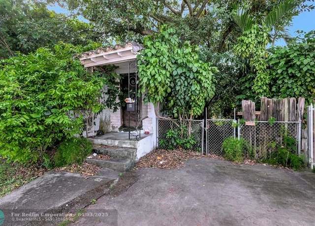 Property at 60 E 14th St, Hialeah, FL 33010, 2 beds, 1 bath
