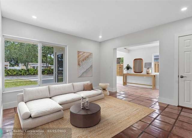 Property at 211 NW 51st St, Oakland Park, FL 33309, 2 beds, 2 baths
