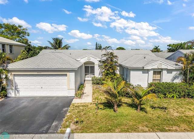 Property at 4020 SW 72nd Way, Davie, FL 33314, 3 beds, 2 baths