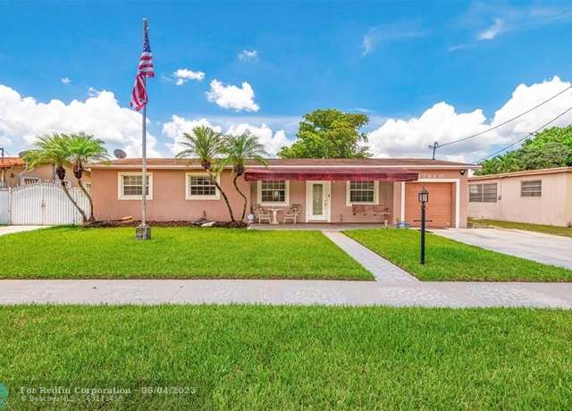 Property at 17610 NW 82nd Ct, Hialeah, FL 33015, 3 beds, 2 baths