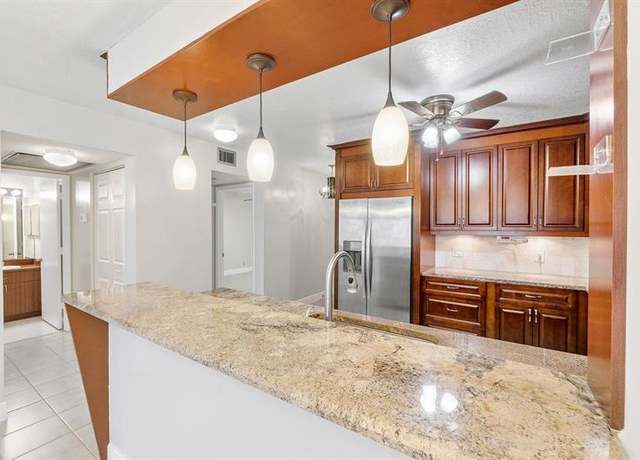 Property at 18771 Stewart Cir #3, Boca Raton, FL 33496, 2 beds, 2 baths