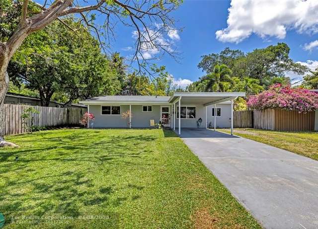 Property at 1006 SW 21 St, Fort Lauderdale, FL 33315, 3 beds, 2 baths