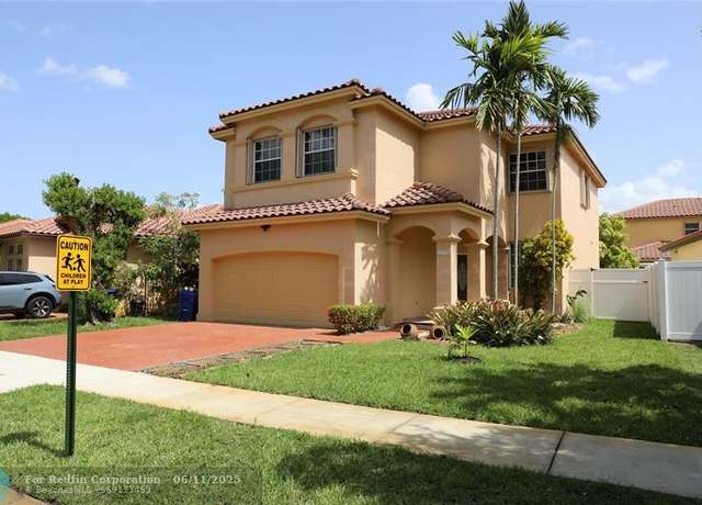 Property at 12770 SW 53rd St, Miramar, FL 33027, 4 beds, 2.5 baths