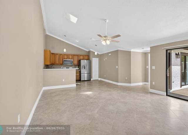 Property at 9818 Boca Gardens Trl Unit B, Boca Raton, FL 33496, 3 beds, 2 baths