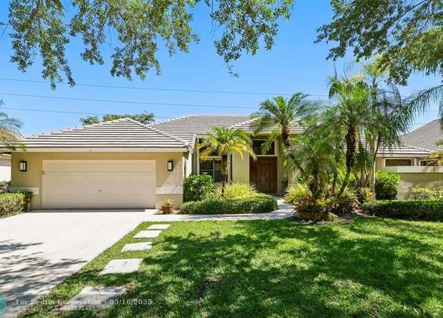 Property at 1119 Creekford Dr, Weston, FL 33326, 4 beds, 3 baths