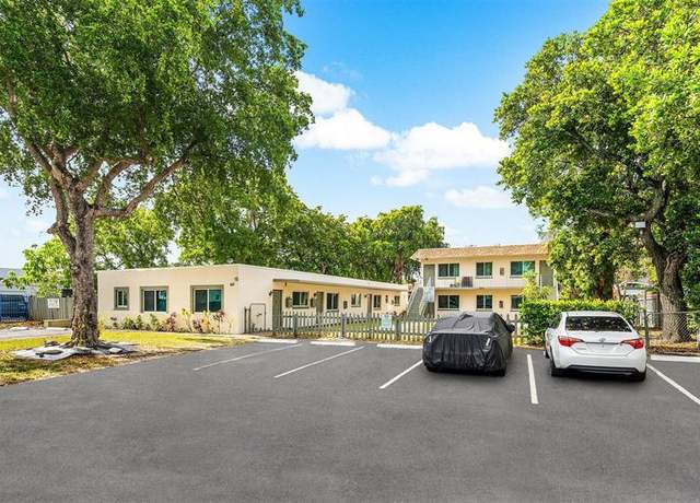 Property at 620 SW 7th St 1-7, Pompano Beach, FL 33060