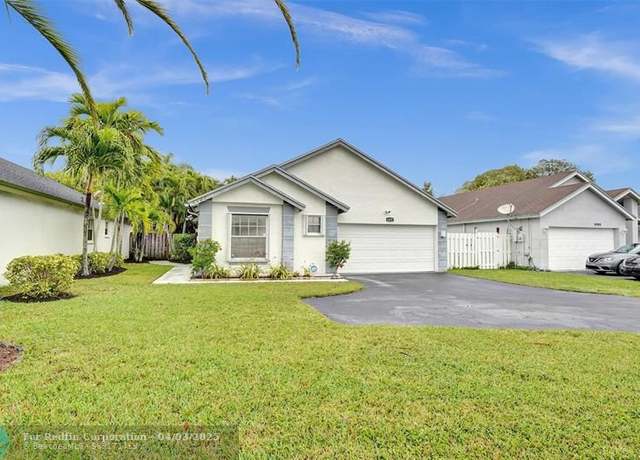Property at 4497 NW 99th Way, Sunrise, FL 33351, 3 beds, 2.5 baths
