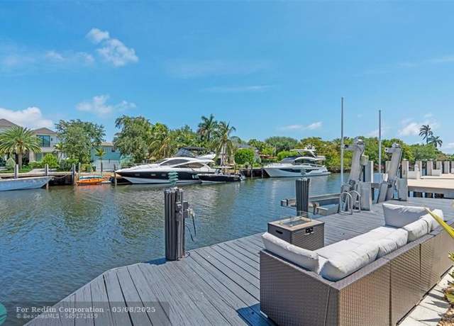 Property at 1749 SE 9th St, Fort Lauderdale, FL 33316, 4 beds, 3 baths