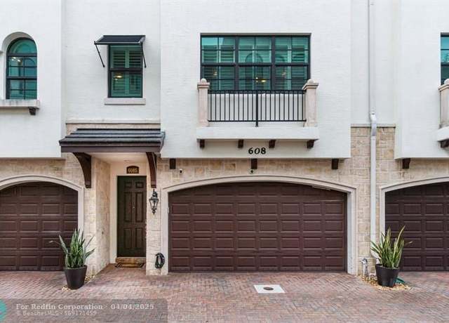 Property at 608 Windward Cir #608, Boynton Beach, FL 33435, 3 beds, 3 baths