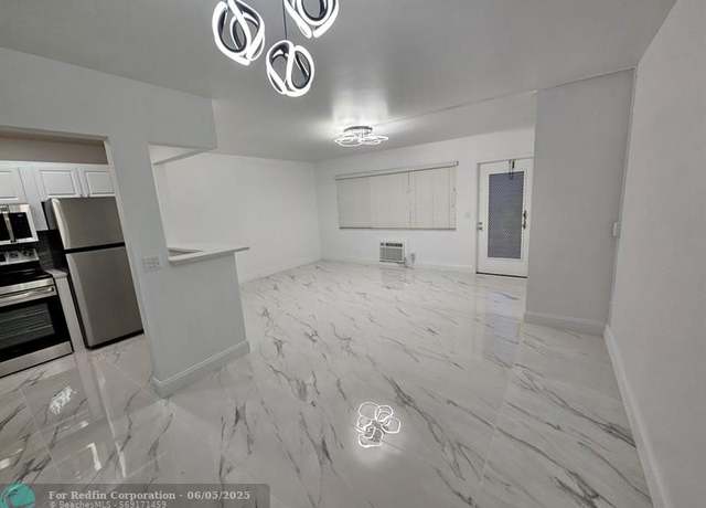 Property at 242 Tilford L Unit L, Deerfield Beach, FL 33442, 1 bed, 1.5 baths
