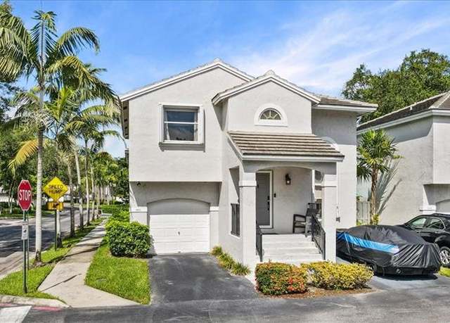 Property at 9831 NW 2nd St, Plantation, FL 33324, 3 beds, 2.5 baths