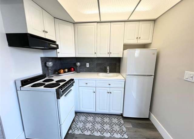 Property at 777 E 2nd Ave Unit A102, Deerfield Beach, FL 33441, 1 bath