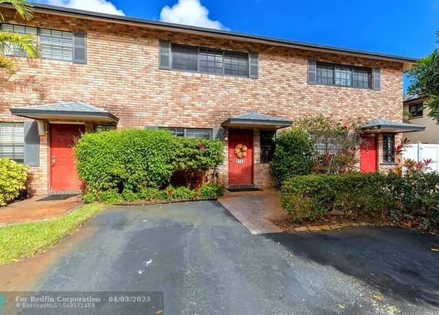 Property at 2134 NE 9th Ave #2134, Wilton Manors, FL 33305, 2 beds, 2.5 baths