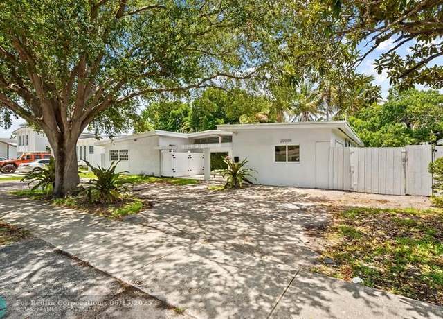 Property at 20000 Highland Lakes Blvd, Miami, FL 33179, 5 beds, 4 baths