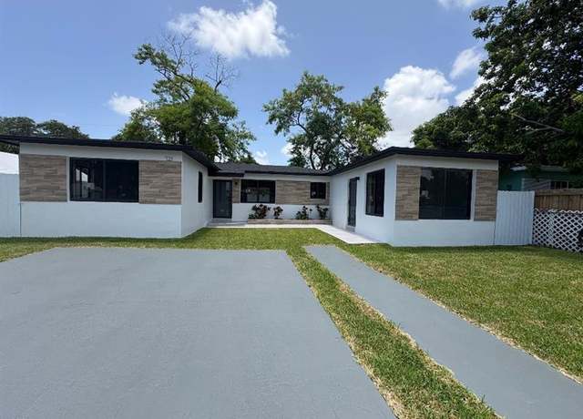 Property at 721 SW 5th Ct, Hallandale, FL 33009, 3 beds, 2 baths