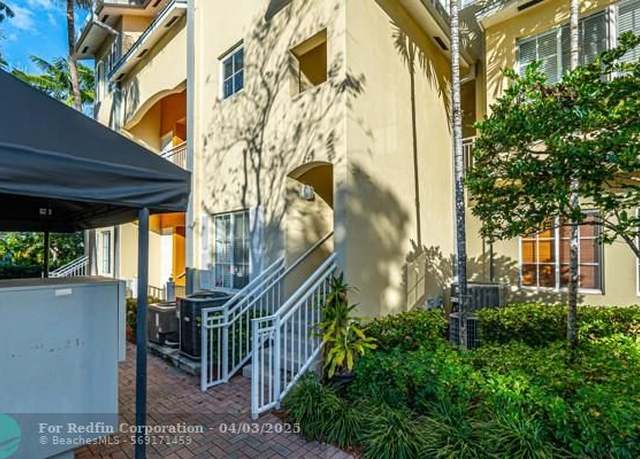 Property at 243 SW 13th Ter #243, Fort Lauderdale, FL 33312, 3 beds, 2.5 baths