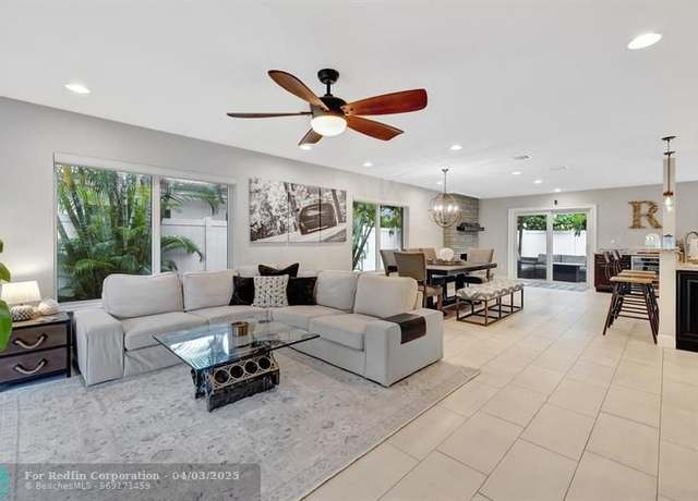 Property at 2940 NW 8th Ave, Wilton Manors, FL 33311, 3 beds, 2 baths