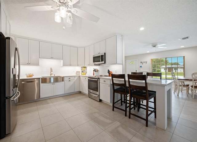 Property at 5191 SW 188th Ave, Southwest Ranches, FL 33332, 3 beds, 2 baths