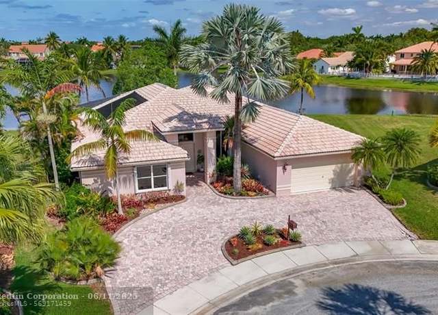 Property at 515 Montclaire Dr, Weston, FL 33326, 5 beds, 4 baths