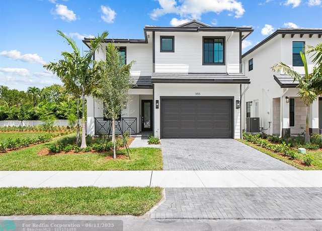 Property at 1445 SW 23rd Ct, Fort Lauderdale, FL 33315, 4 beds, 3 baths