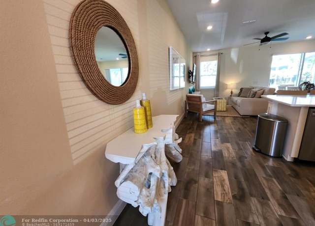 Property at 8143 Coconut Pl #0, FL 34747, 3 beds, 2.5 baths