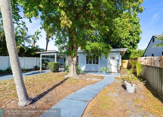 Property at 712 NE 10th Ave, Pompano Beach, FL 33060, 2 beds, 1 bath