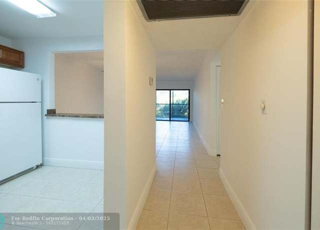 Property at 9233 SW 8 St #222, Boca Raton, FL 33428, 2 beds, 2 baths