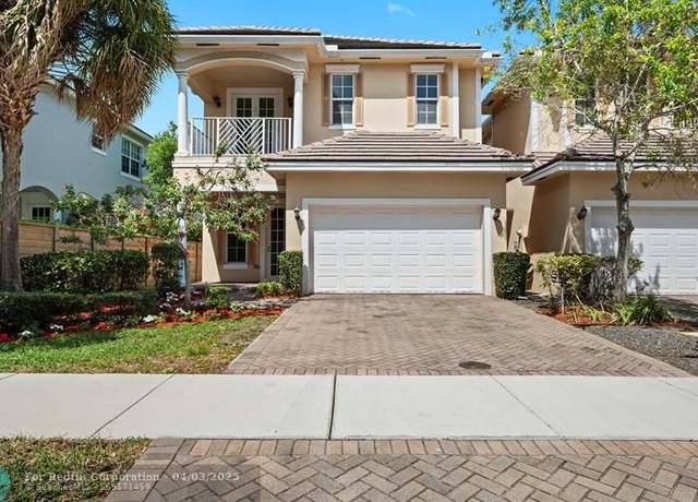 Property at 1535 SW 23rd St, Fort Lauderdale, FL 33315, 3 beds, 2.5 baths