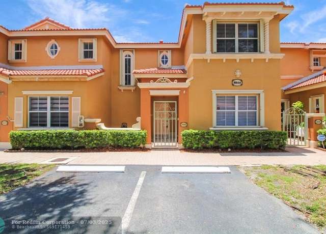 Property at 8544 NW 140th Ter #1002, Miami Lakes, FL 33016, 3 beds, 2.5 baths