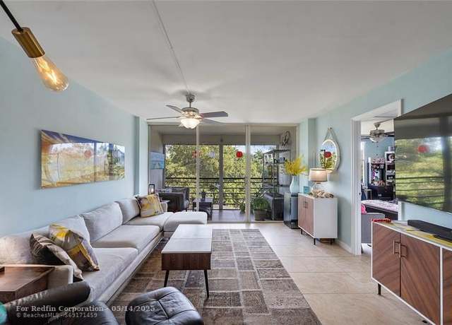 Property at 104 Royal Park Dr Unit 4B, Oakland Park, FL 33309, 2 beds, 2 baths