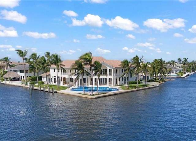Property at 978 Dogwood Dr, Delray Beach, FL 33483, 5 beds, 8 baths