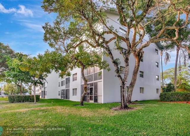 Property at 12600 SW 5th Ct Unit 410 L, Pembroke Pines, FL 33027, 2 beds, 2 baths