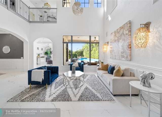 Property at 6915 Long Leaf Dr, Parkland, FL 33076, 6 beds, 5 baths