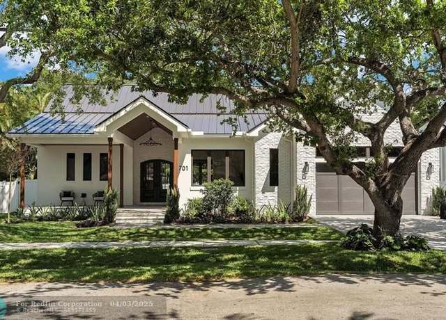 Property at 701 SE 7th St, Fort Lauderdale, FL 33301, 4 beds, 3.5 baths