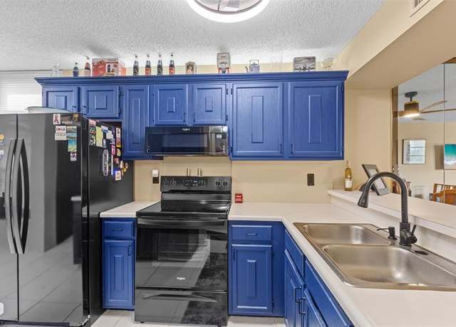 Property at 5836 Coral Lake Dr #312, Margate, FL 33063, 2 beds, 2 baths