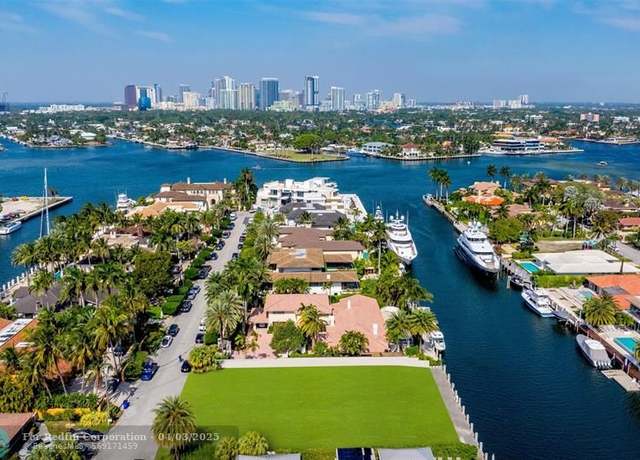 Property at 2455 Del Lago Dr, Fort Lauderdale, FL 33316, 4 beds, 3.5 baths