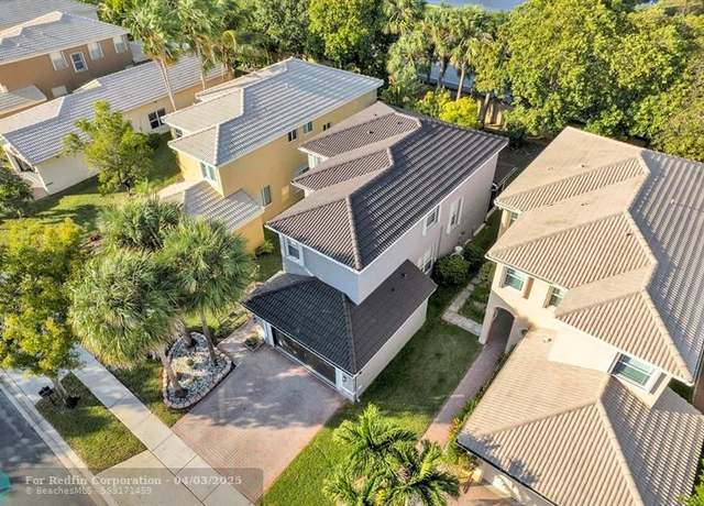Property at 15021 SW 18th St, Miramar, FL 33027, 4 beds, 2.5 baths