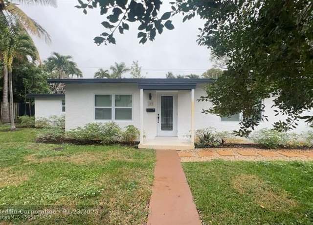 Property at 403 NE 27th St, Wilton Manors, FL 33334, 3 beds, 2 baths