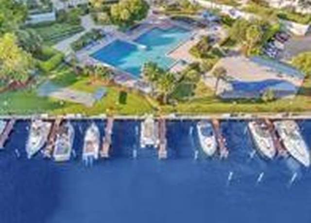 Property at 2500 Parkview Dr #814, Hallandale, FL 33009, 2 beds, 2 baths