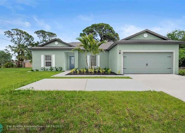 Property at 1027 SE Floresta Dr, Port St. Lucie, FL 34983, 3 beds, 2 baths