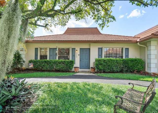 Property at 2360 SW 70th Ter #34, Davie, FL 33317, 3 beds, 2 baths