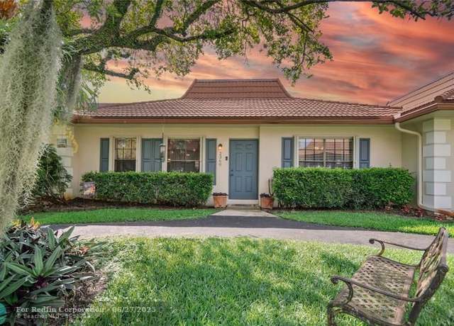 Property at 2360 SW 70th Ter #34, Davie, FL 33317, 3 beds, 2 baths