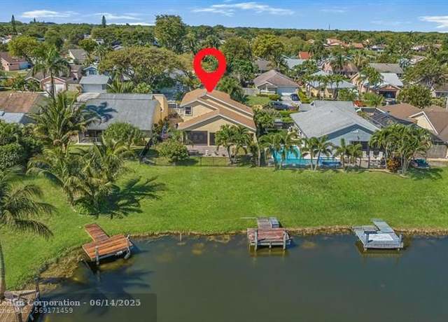 Property at 1075 NW 19th Ter, Delray Beach, FL 33445, 4 beds, 2.5 baths