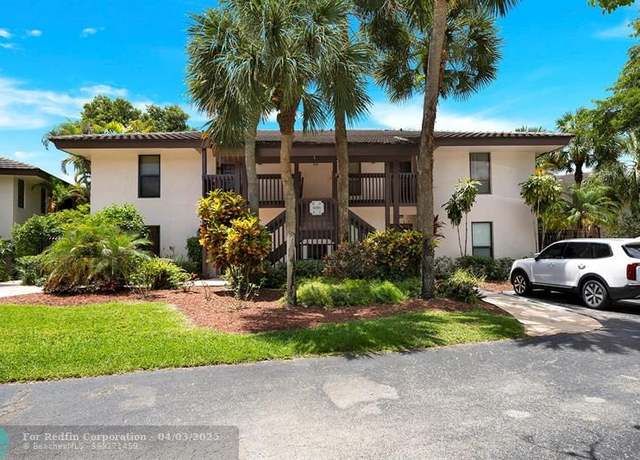 Property at 9286 Sabal Ridge Cir Unit D, Boca Raton, FL 33428, 2 beds, 2 baths