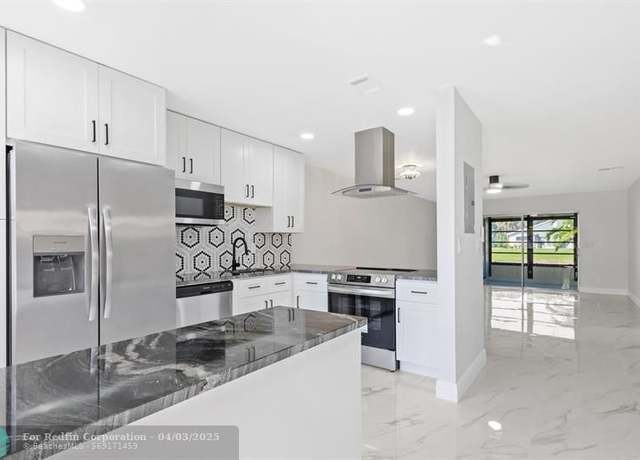 Property at 109 Lake Terry Dr #109, West Palm Beach, FL 33411, 2 beds, 2 baths