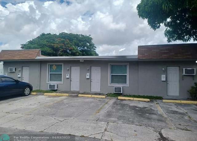 Property at 24 SW 13th St, Dania, FL 33004, 2 beds, 4 baths