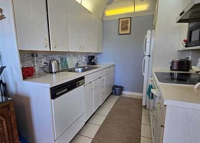 Property at 2067 Harwood E #2067, Deerfield Beach, FL 33442, 2 beds, 1.5 baths