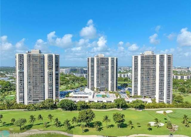 Property at 20301 W Country Club Dr #1222, Aventura, FL 33180, 2 beds, 2 baths